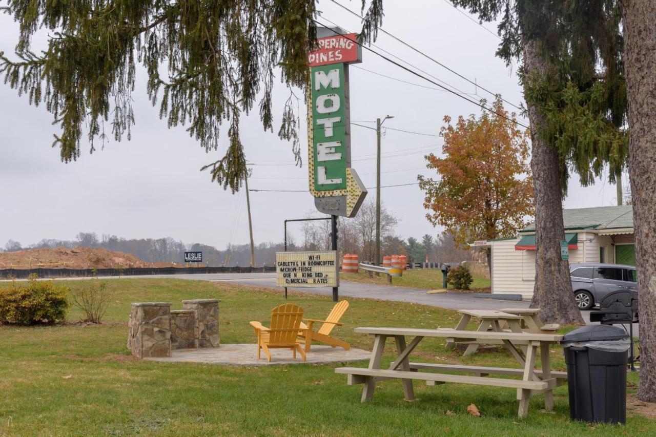 Whispering Pines Motel - Asheville Exterior foto